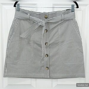 Abercrombie cream and beige striped skirt. New with tag!